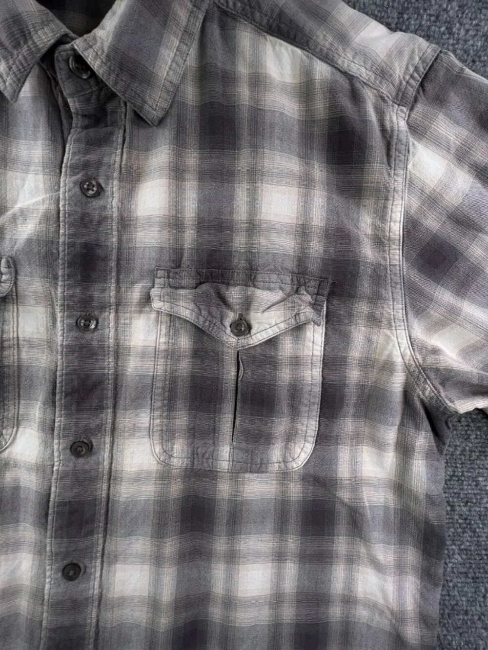 The North Face Button Up Shirt Mens Large Long Sleeve Gray Plaid Fade Cotton